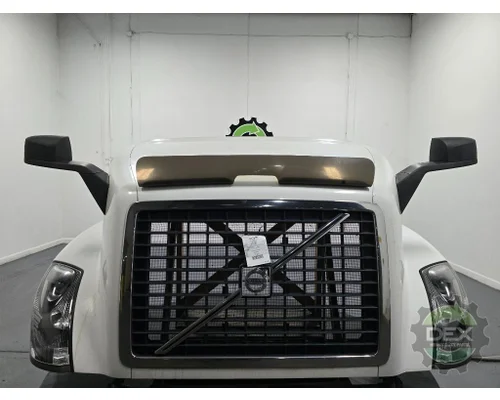 VOLVO VNL300 Hood