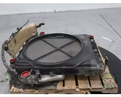 VOLVO VNL300 Radiator