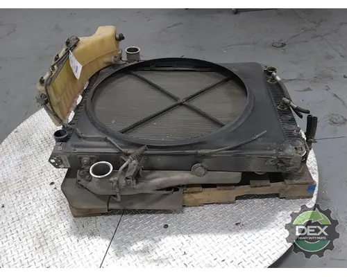 VOLVO VNL300 Radiator