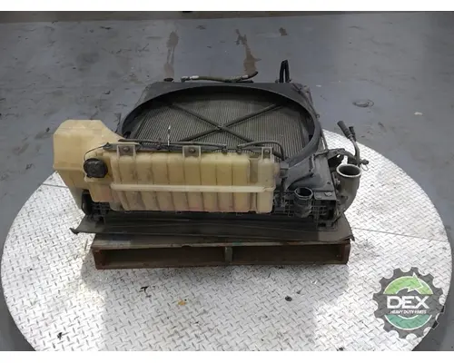 VOLVO VNL300 Radiator