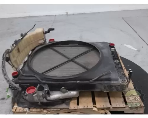 VOLVO VNL300 Radiator