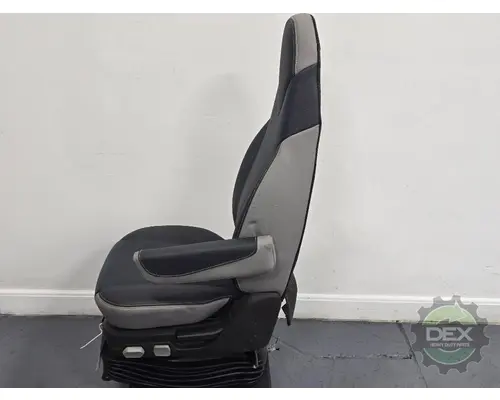 VOLVO VNL300 Seat, Front