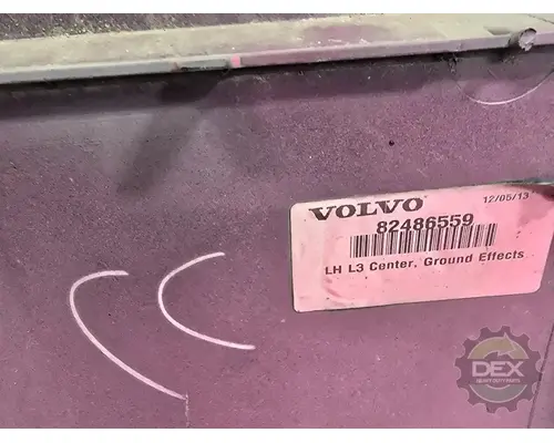 VOLVO VNL430 1644 bulb socket