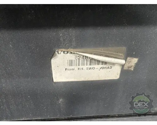 VOLVO VNL430 1644 bulb socket