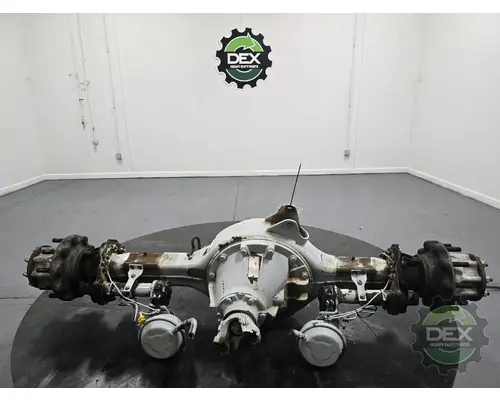 VOLVO VNL430 Axle Assembly, Rear (Single or Rear)