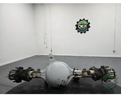 VOLVO VNL430 Axle Assembly, Rear (Single or Rear)