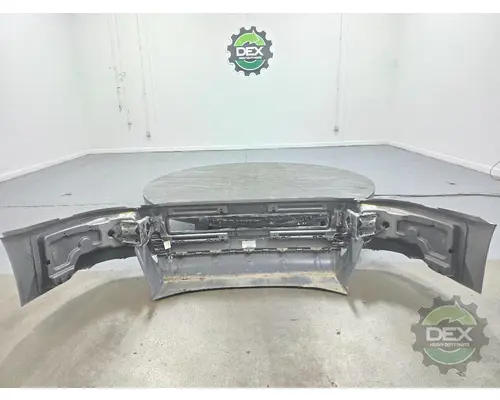 VOLVO VNL430 Bumper Assembly, Front
