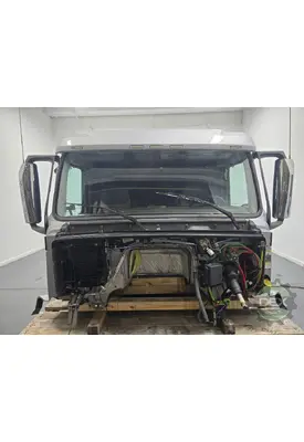 VOLVO VNL430 Cab