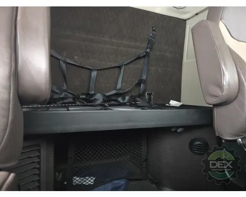 VOLVO VNL430 Cab