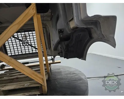 VOLVO VNL430 Hood