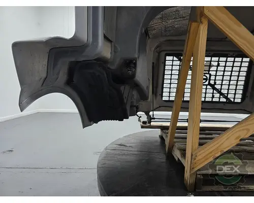 VOLVO VNL430 Hood