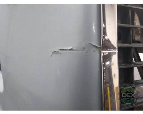 VOLVO VNL430 Hood