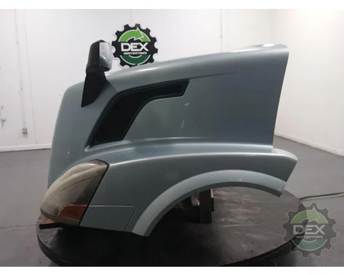 VOLVO VNL430 Hood