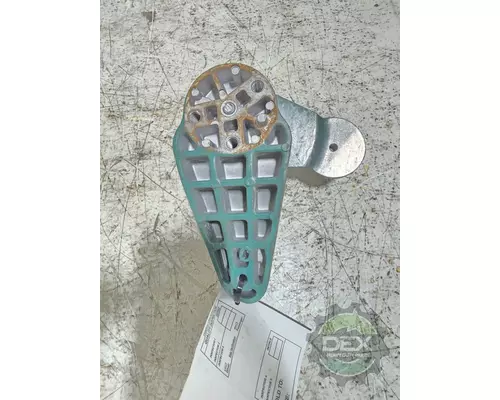 VOLVO VNL440 2634 fan drive