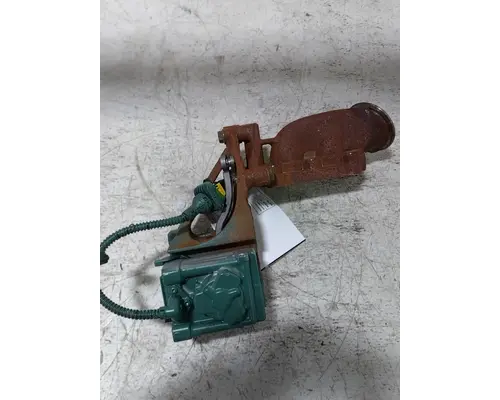 VOLVO VNL440 2931 valve