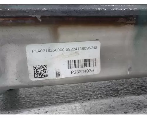 VOLVO VNL440 2932 cooler