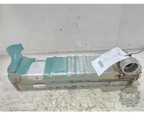 VOLVO VNL440 2932 cooler