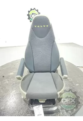VOLVO VNL440 8522 front seat excl. upholstery