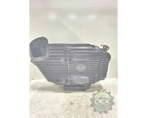VOLVO VNL440 Air Cleaner