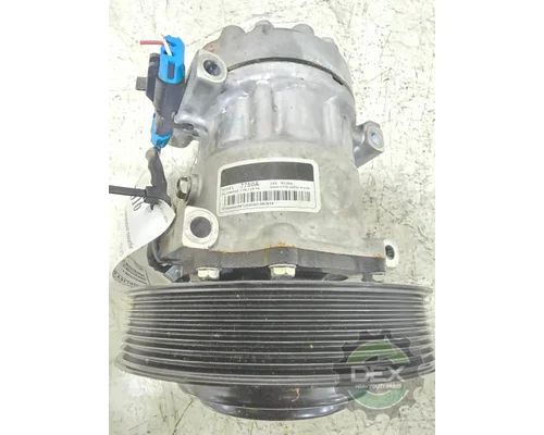 VOLVO VNL440 Air Conditioner Compressor
