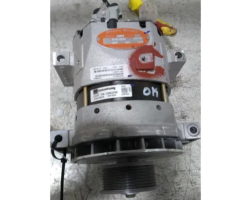 VOLVO VNL440 Alternator