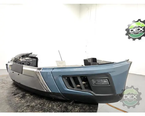 VOLVO VNL440 Bumper Assembly, Front