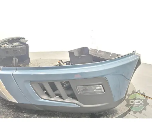 VOLVO VNL440 Bumper Assembly, Front