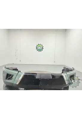 VOLVO VNL440 Bumper Assembly, Front