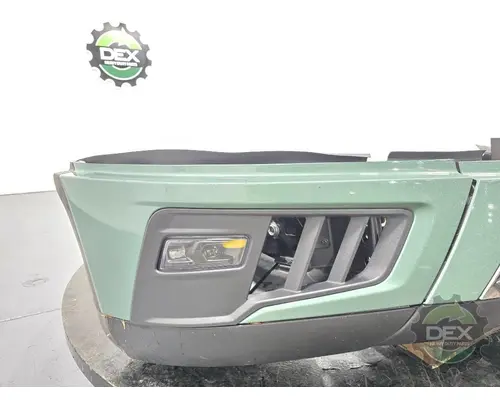 VOLVO VNL440 Bumper Assembly, Front