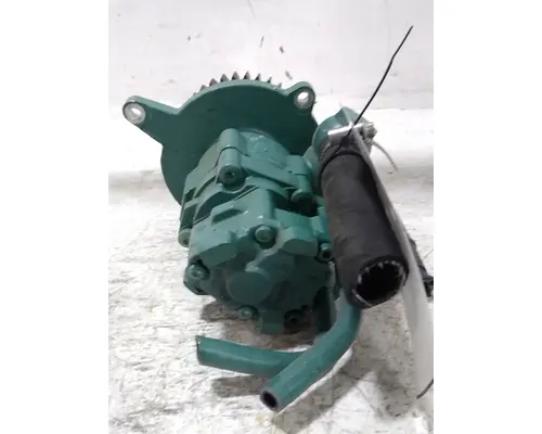 VOLVO VNL440 Power Steering Pump