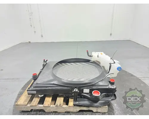 VOLVO VNL440 Radiator