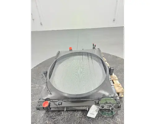 VOLVO VNL440 Radiator