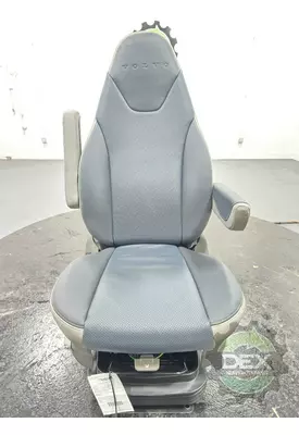 VOLVO VNL440 Seat, Front