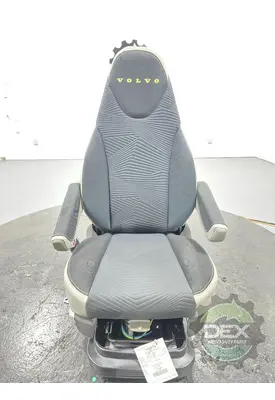 VOLVO VNL440 Seat, Front