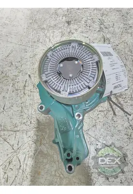 VOLVO VNL440 Water Pump