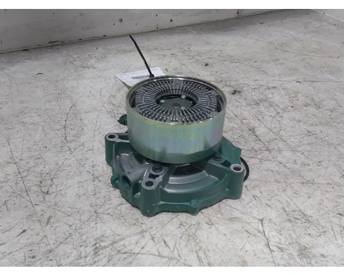 VOLVO VNL440 Water Pump