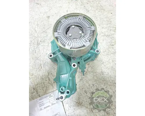 VOLVO VNL440 Water Pump
