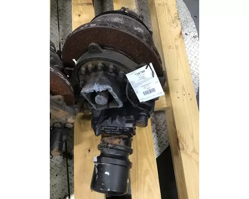 VOLVO VNL630 7732 hub, rear