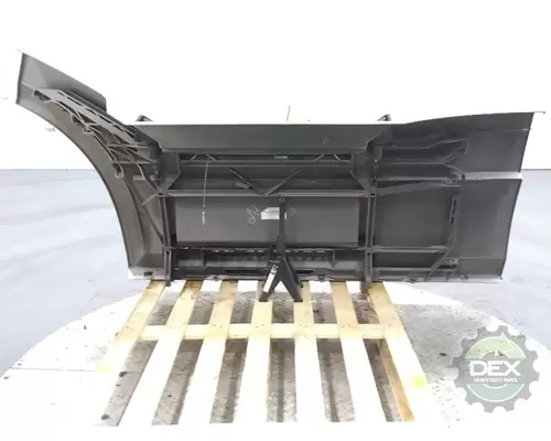 VOLVO VNL630 8916 chassis fairings