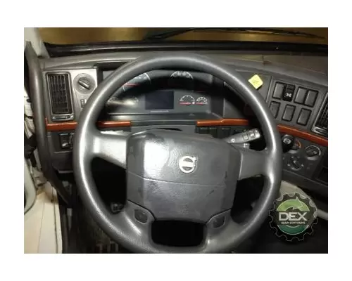 VOLVO VNL630 Cab