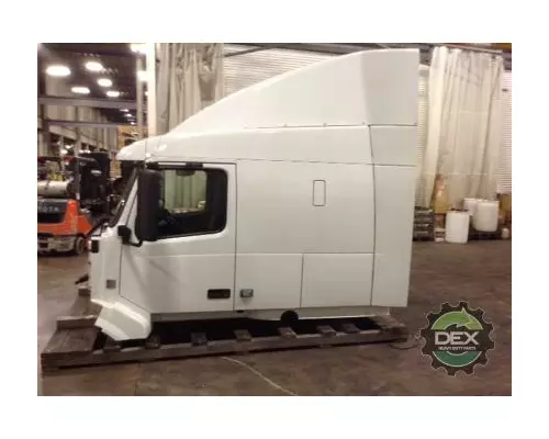 VOLVO VNL630 Cab
