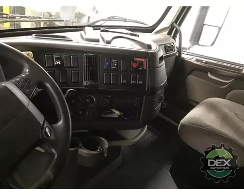 VOLVO VNL630 Cab