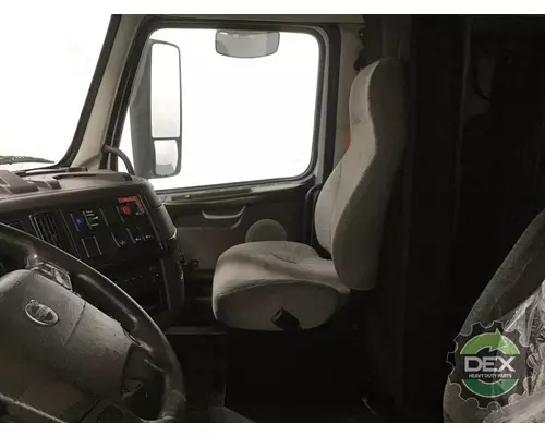 VOLVO VNL630 Cab