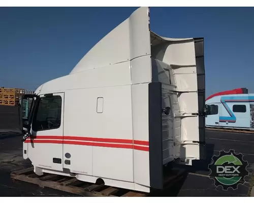 VOLVO VNL630 Cab
