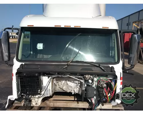 VOLVO VNL630 Cab