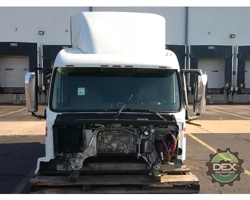 VOLVO VNL630 Cab