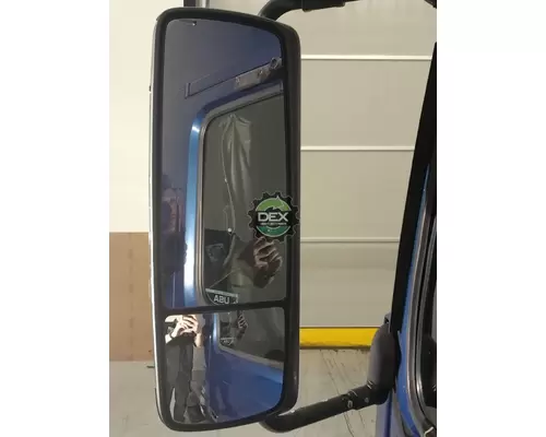 VOLVO VNL630 Cab