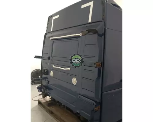 VOLVO VNL630 Cab