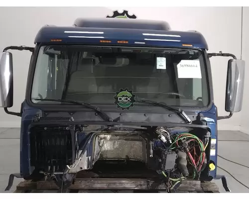 VOLVO VNL630 Cab