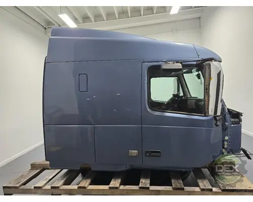 VOLVO VNL630 Cab